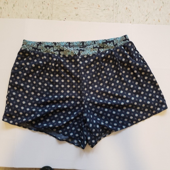 Charlotte Russe Pants - Charlotte russe  plus size short  3x NWT